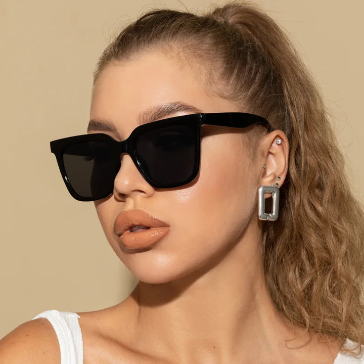 Retro Rectangle Sunglasses – Women’s Fashion Shades