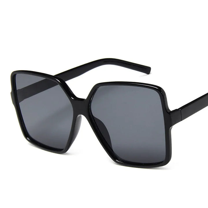 Oversized Gradient Sunglasses – Women UV400 Design