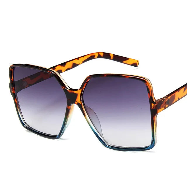Oversized Gradient Sunglasses – Women UV400 Design