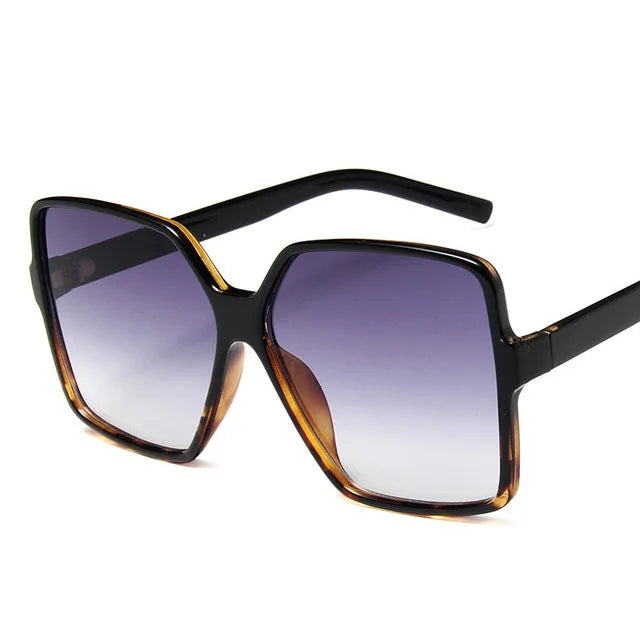 Oversized Gradient Sunglasses – Women UV400 Design
